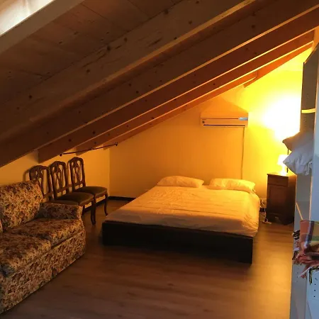 Casa Indipendente Con Terrazzo A Villa